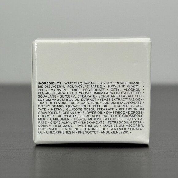 Bobbi Brown Vitamin Enriched Face Base - Picture 11 of 16